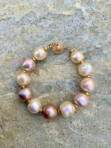 Lustre Pearl Bracelet